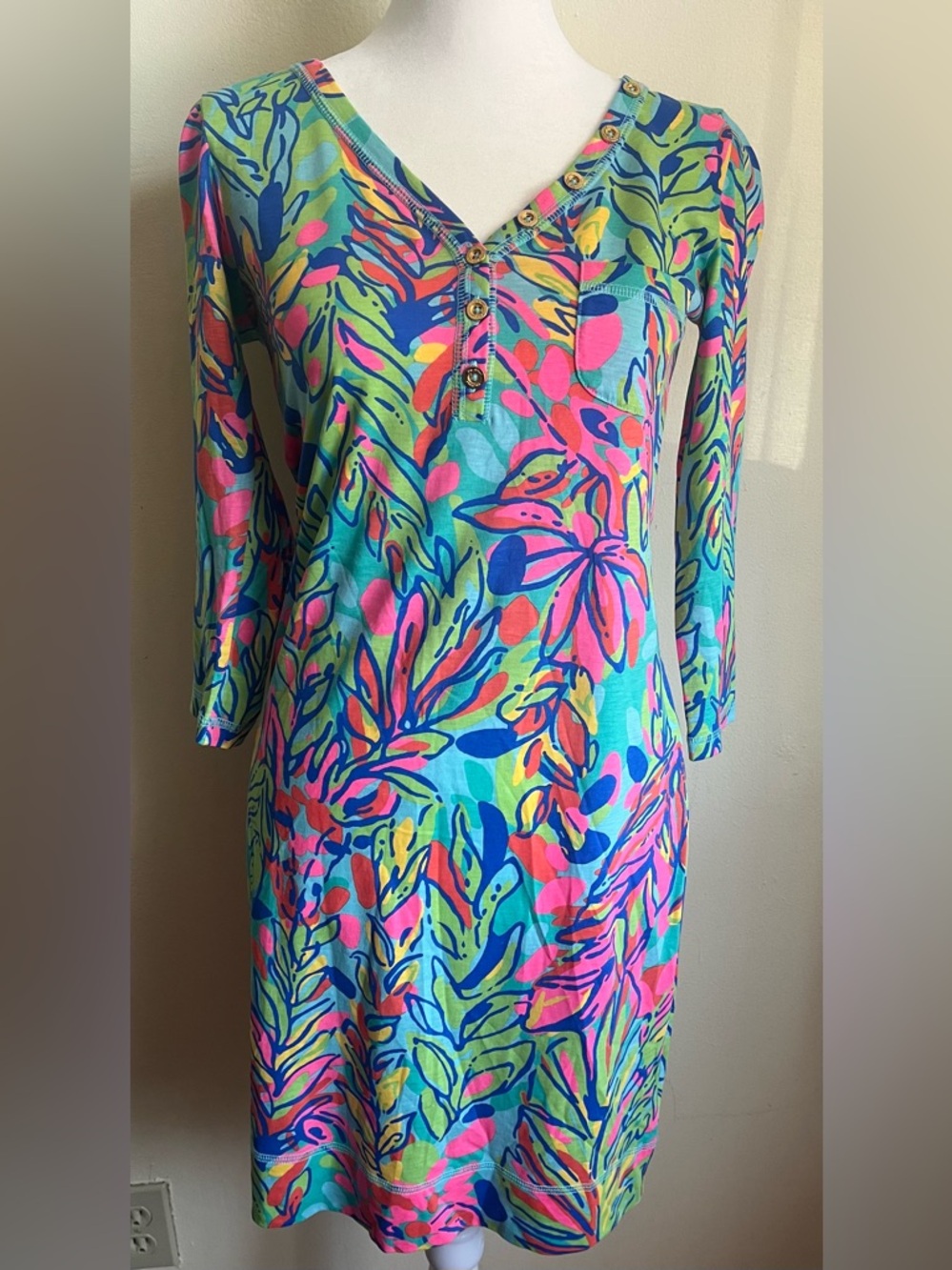 Lilly Pulitzer Pastel Watercolor Floral Tee - Pink, Aqua & Yellow Size XS